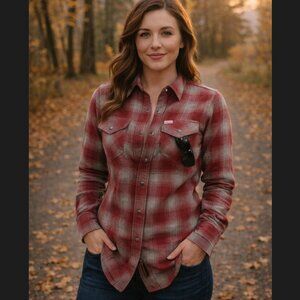 Dixxon Pinot Flannel Shirt Women’s Small Red Gray Plaid Pearl Snap Long Sleeve